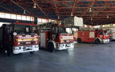 Entrega de alimentos en el Parque de Bomberos de Molina de Segura